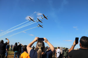 Domingo Aéreo: acompanhe aqui a transmissão ao vivo da Esquadrilha da Fumaça 