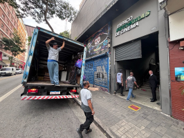 Espaço Augusta de Cinema e Café Fellini são alvo de despejo no Centro de SP: 'Pior dia da minha vida', diz dona