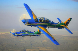 Super Tucano: conheça o caça brasileiro que voa de ponta cabeça, atinge 600 km/h e é usado pela Esquadrilha da Fumaça